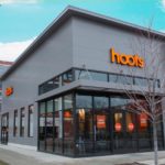 Hoots Wings Expands into New Market